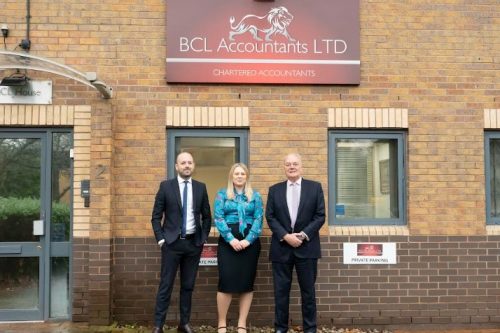Accountancy practice merges with expanding financial services group